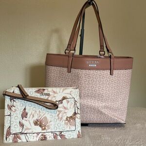 GUESS Tote Shoulder Bag Tan Cream Color Y2K 90’s Large G Print + Wristlet